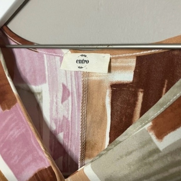 Entro Size Large Watercolor brushstroke crossover style. - Picture 2 of 5